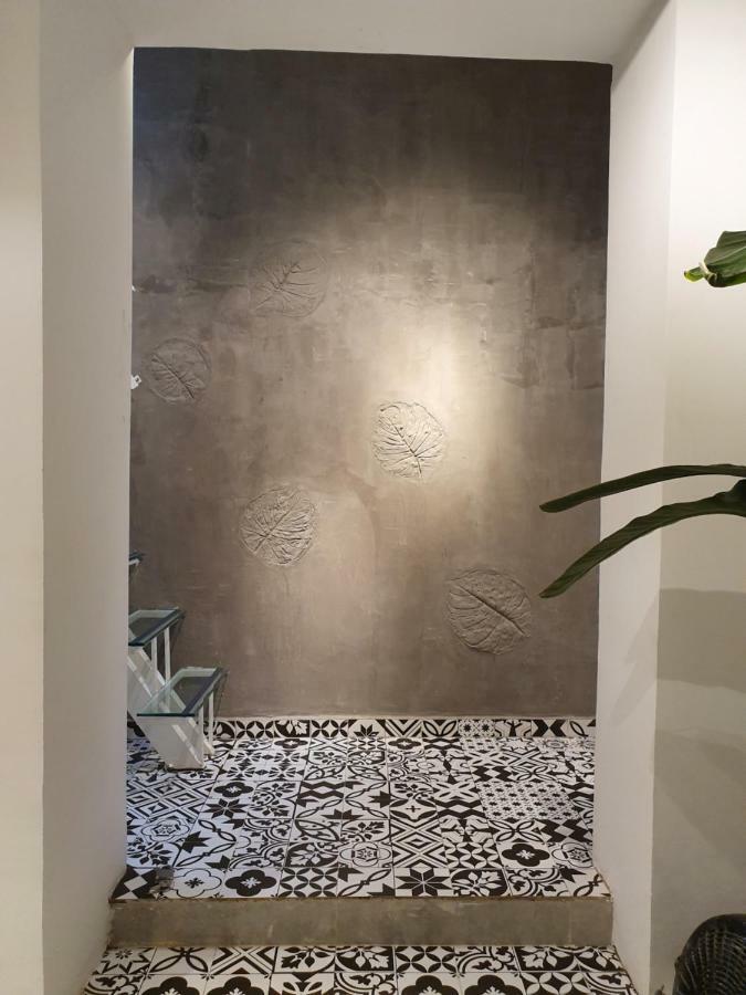 20X19 Apartment Hanoi Bagian luar foto