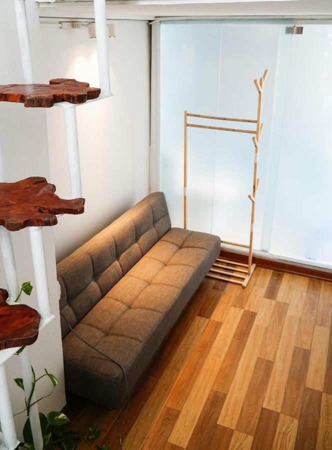 20X19 Apartment Hanoi Bagian luar foto